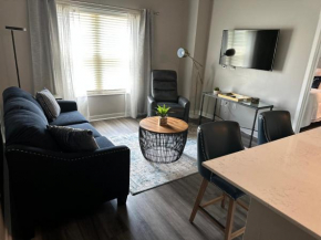 Downtown Luxury Apartment with private indoor parking